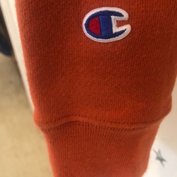 Champion Crewneck Pumpkin/Rust barely worn 🎃 - Picture 4 of 6
